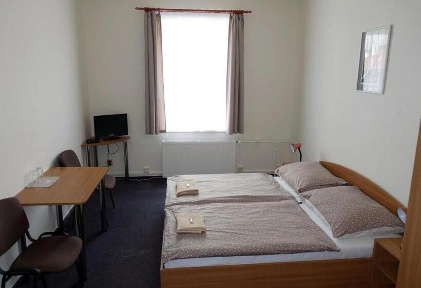 פנסיון Staříč