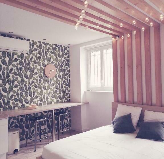 Suite 24