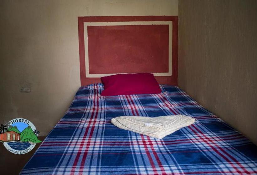 Hostal Dulces Sueños  Hostel