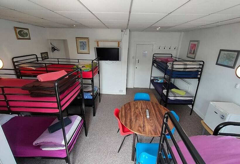 هاستل Plymouth Backpackers