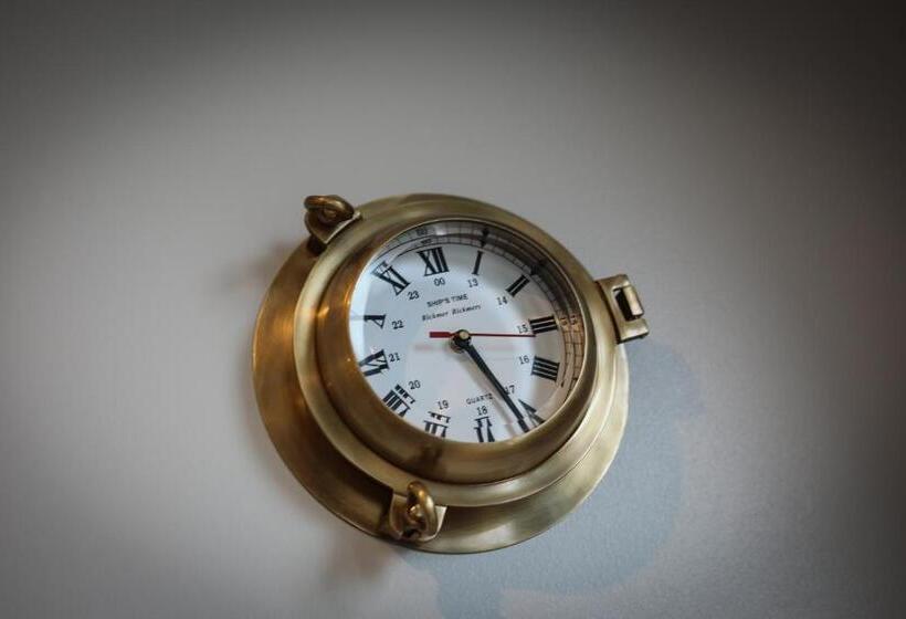 Bed and Breakfast Bay And Bridge