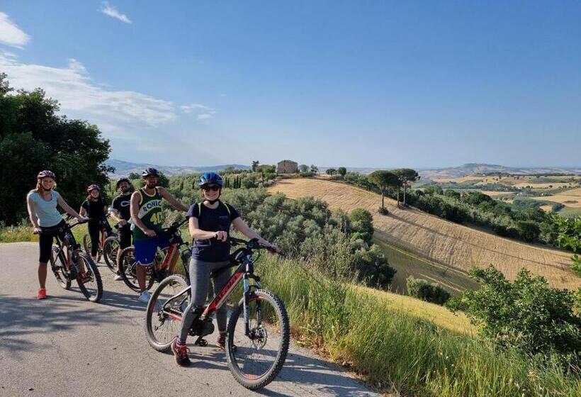 Отель Agriturismo Essentia Dimora Rurale