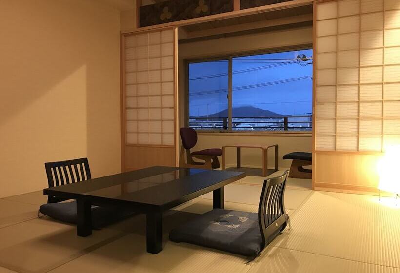 Japanese Style Hotel Isomura