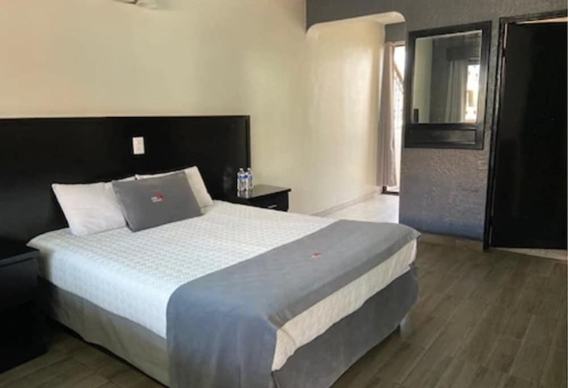 בית מלון כפרי La Finca