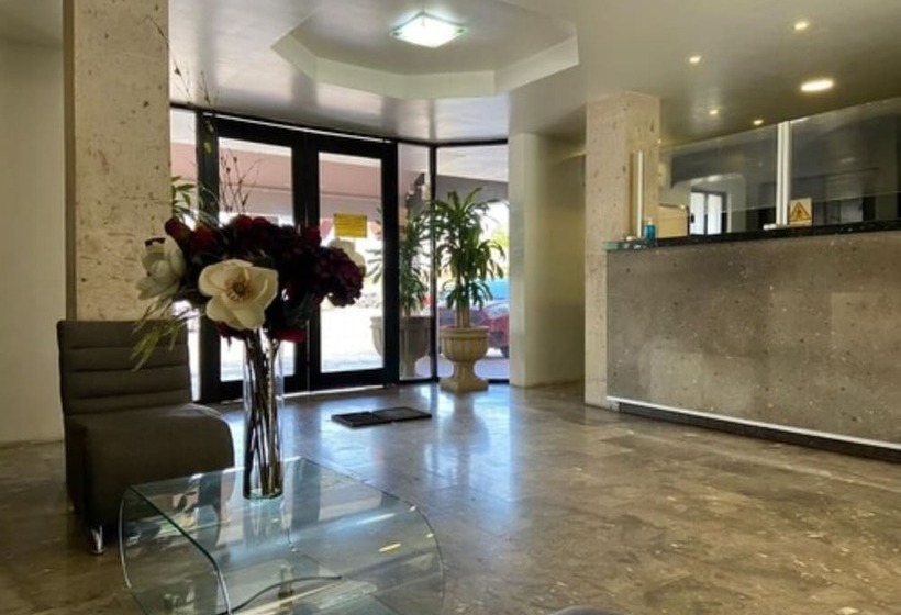 בית מלון כפרי La Finca