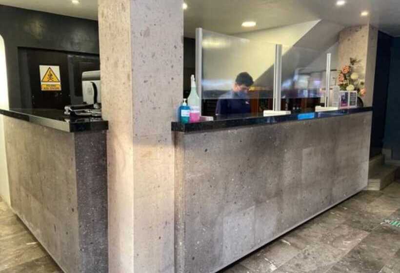 בית מלון כפרי La Finca