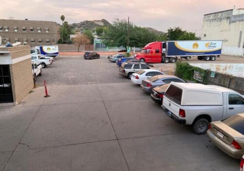 בית מלון כפרי La Finca