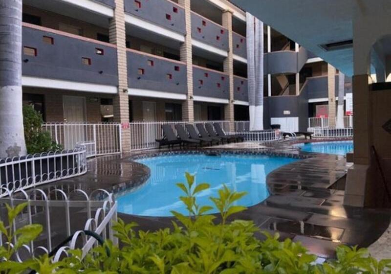 בית מלון כפרי La Finca