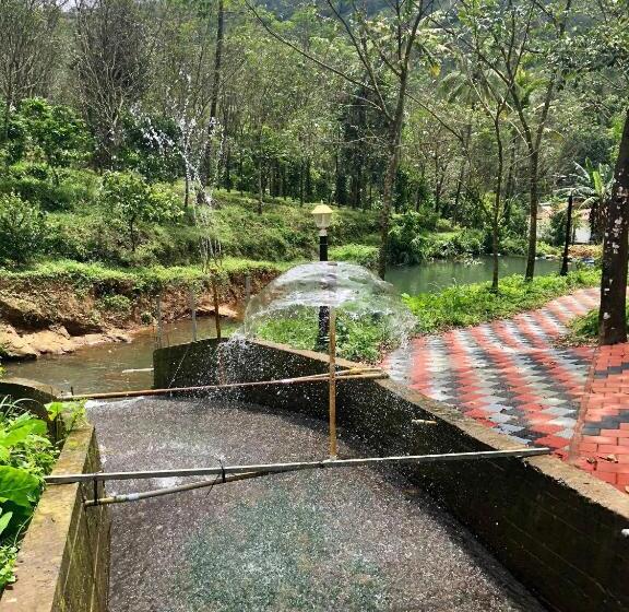 Отель Nutmeg Valley