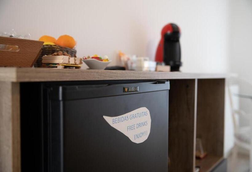 ペンション Hostal Puente De Hierro