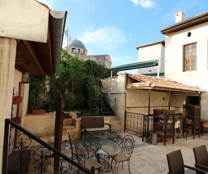 Aynur Hanım Konağı Butik Otel