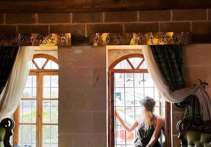 Aynur Hanım Konağı Butik Otel