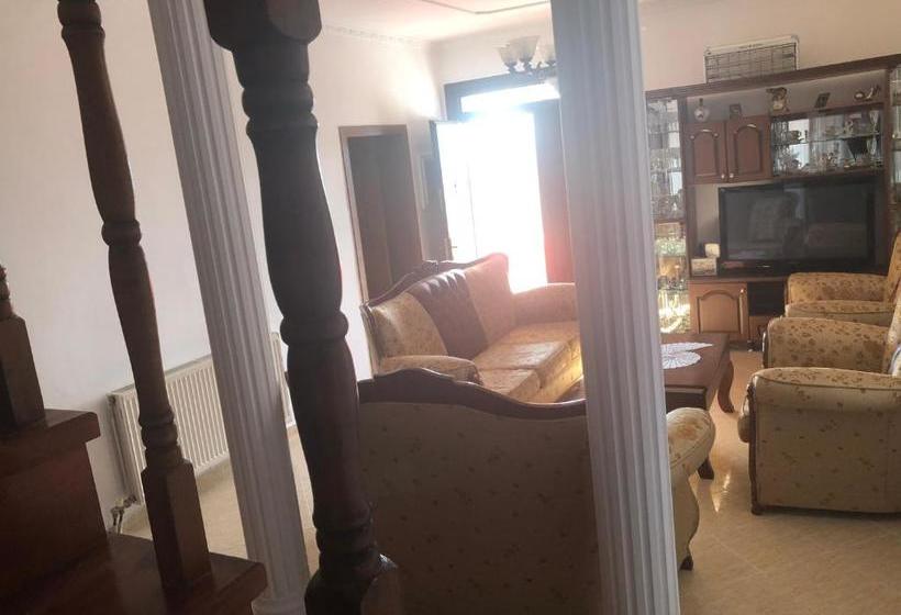 צימר Guest House Xhuljon