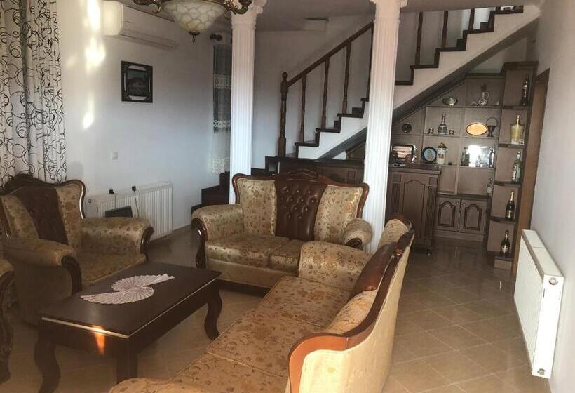 צימר Guest House Xhuljon