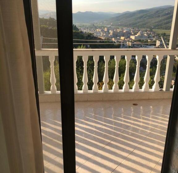 צימר Guest House Xhuljon