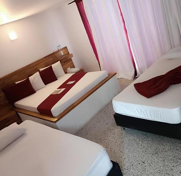 ホテル Bicentenario Rionegro