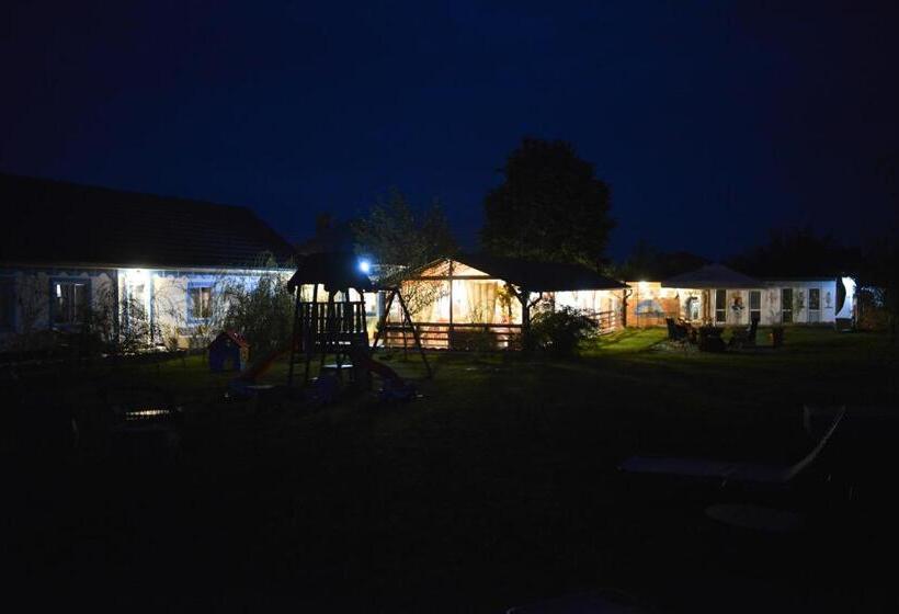 Отель Complex Turistic Casa Anastasia