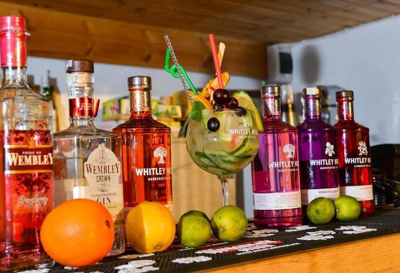 Отель Complex Turistic Casa Anastasia