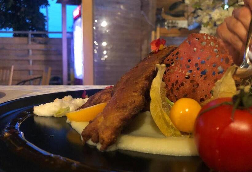 Отель Complex Turistic Casa Anastasia