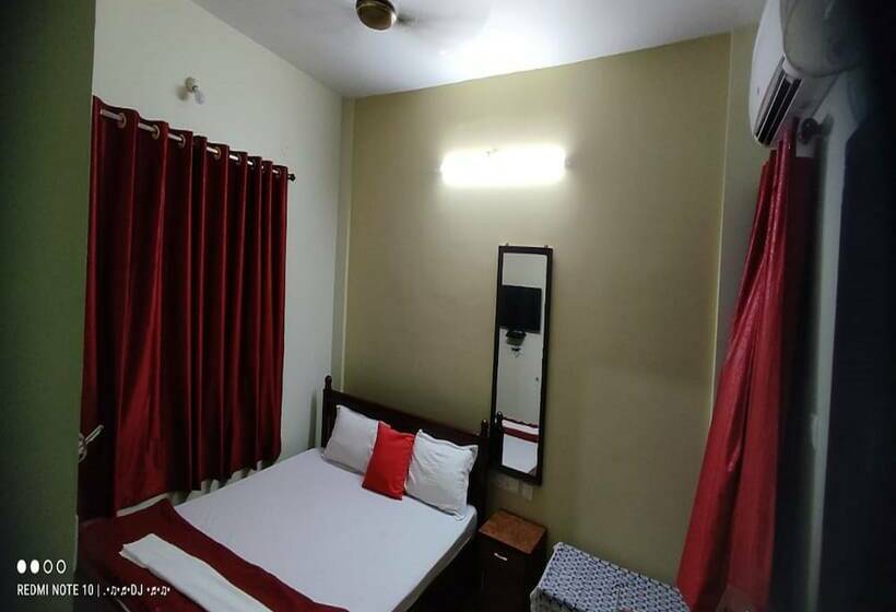 Hotel Goroomgo Orchid Beach Inn Puri