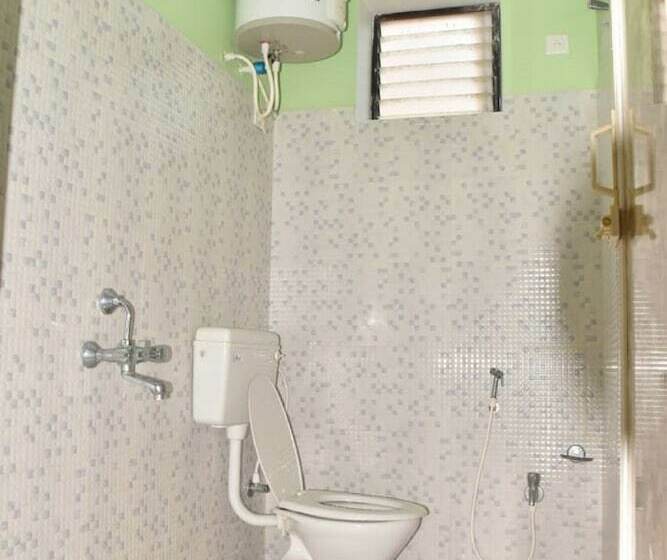 Hotel Goroomgo Orchid Beach Inn Puri