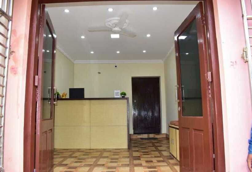 Hotel Goroomgo Orchid Beach Inn Puri