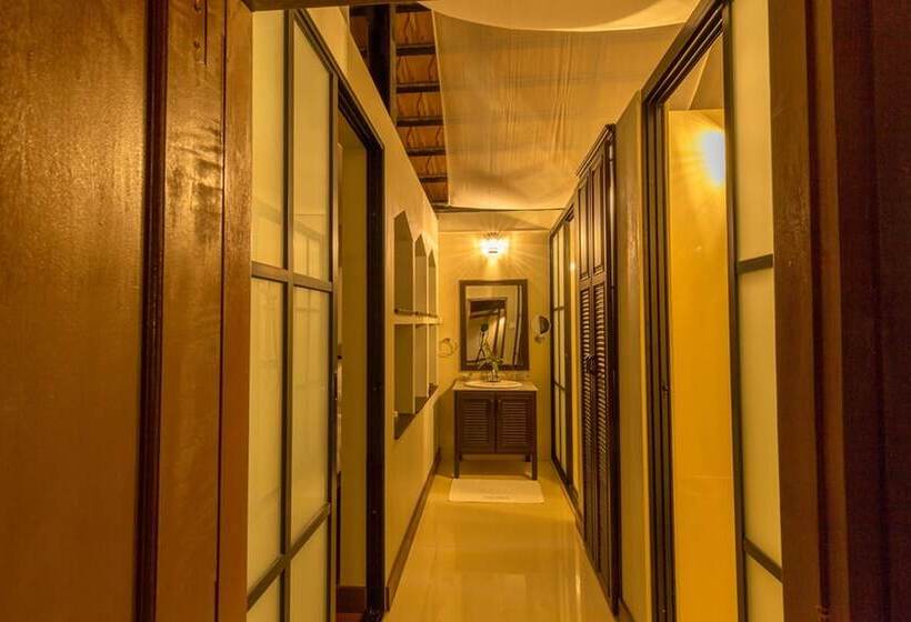 בית מלון כפרי Pou Villa