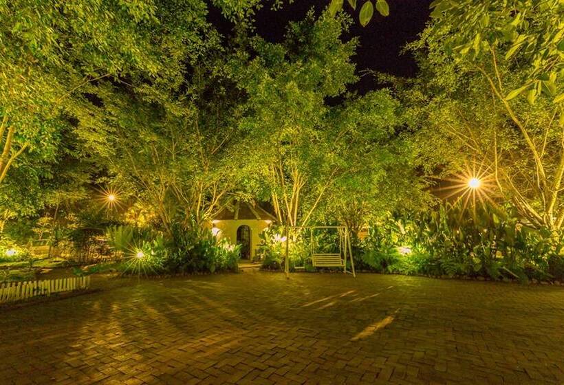 בית מלון כפרי Pou Villa