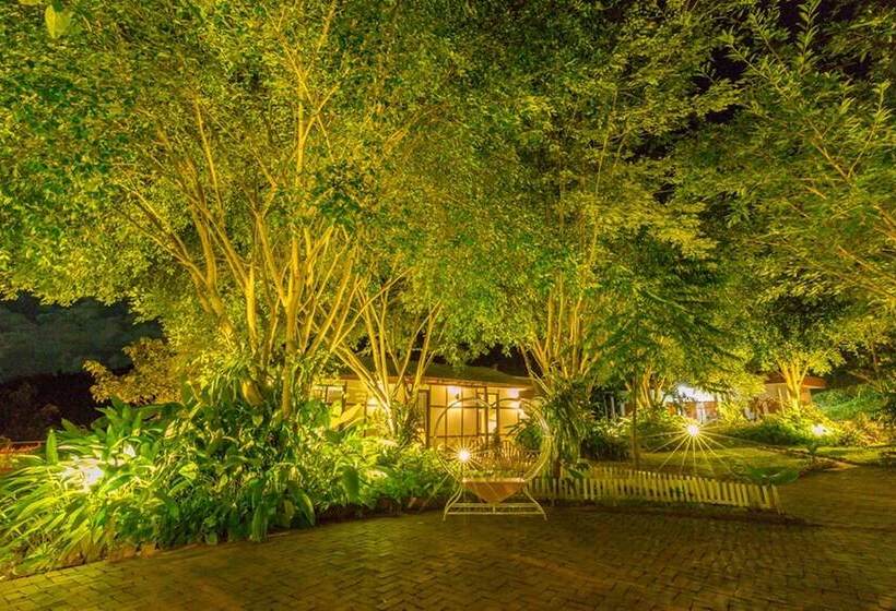 בית מלון כפרי Pou Villa