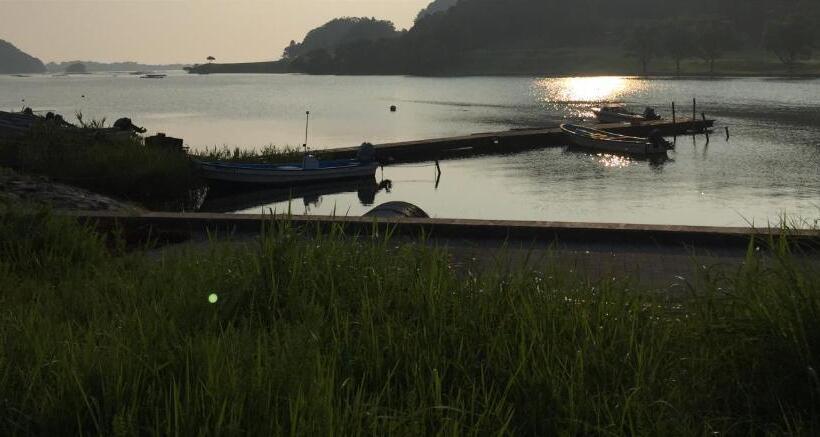 酒店 Waterside Cottage Heron