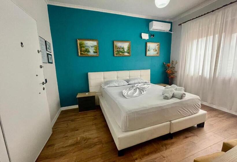 بنسيون Central Room Private Entry And Bathroom