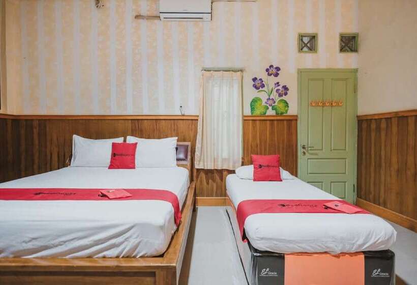 펜션 Reddoorz Near Kartini Mall Lampung