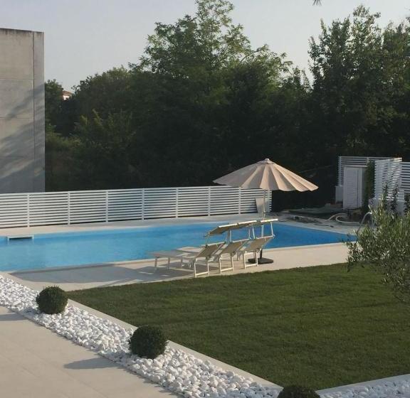 بنسيون Villa Emma