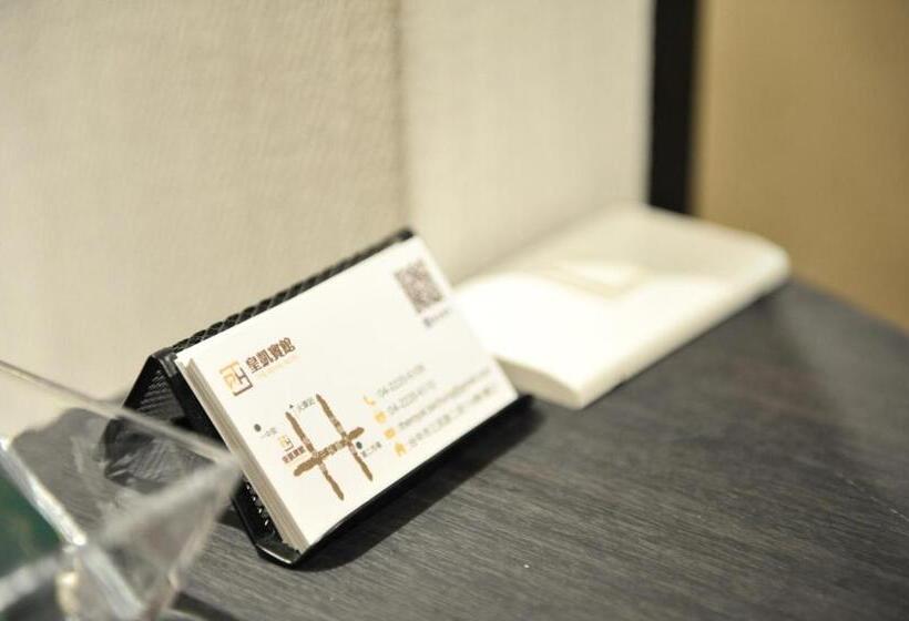 هاستل Huang Kai