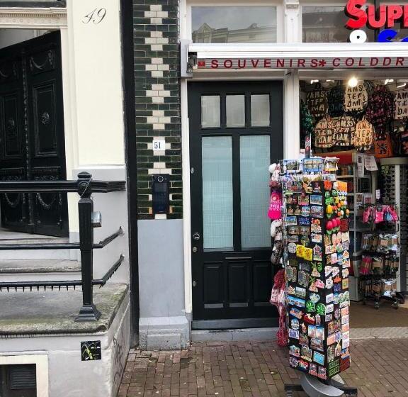 مبيت وإفطار A Dam Rooftop Lux