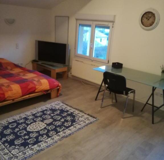 住宿加早餐  Cluny Clos Fleury