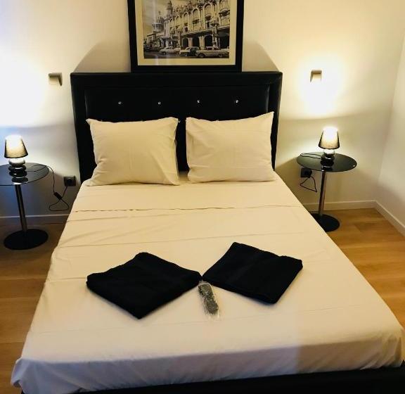 住宿加早餐  Home Saint Michel Restaurant Chicken Cabana