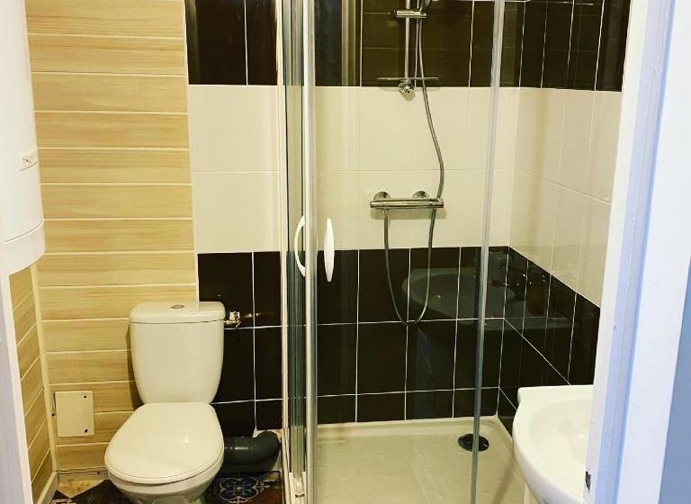 住宿加早餐  Home Saint Michel Restaurant Chicken Cabana