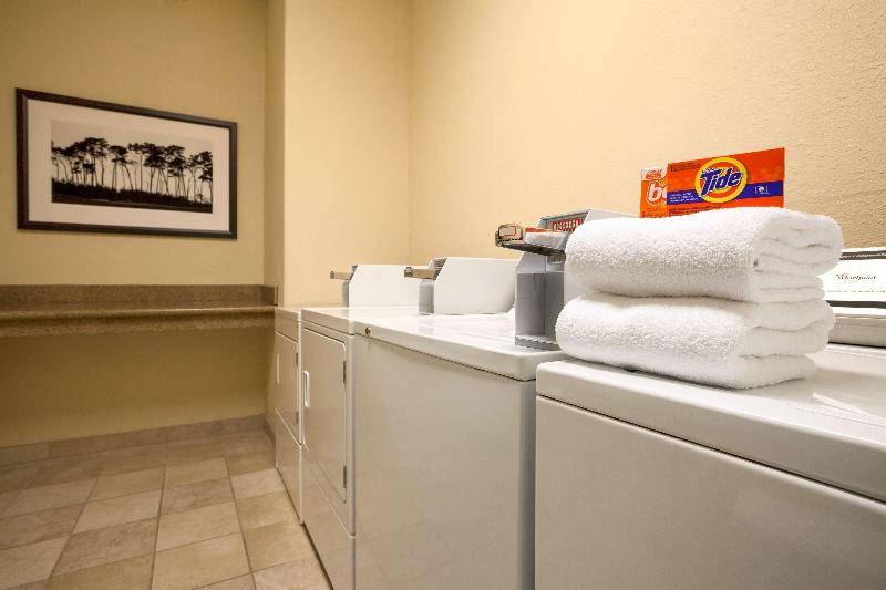 هتل Country Inn & Suites By Radisson, Ft. Atkinson, Wi