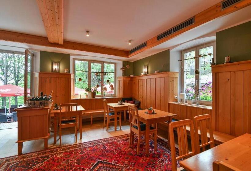 Отель Luisenburg Resort