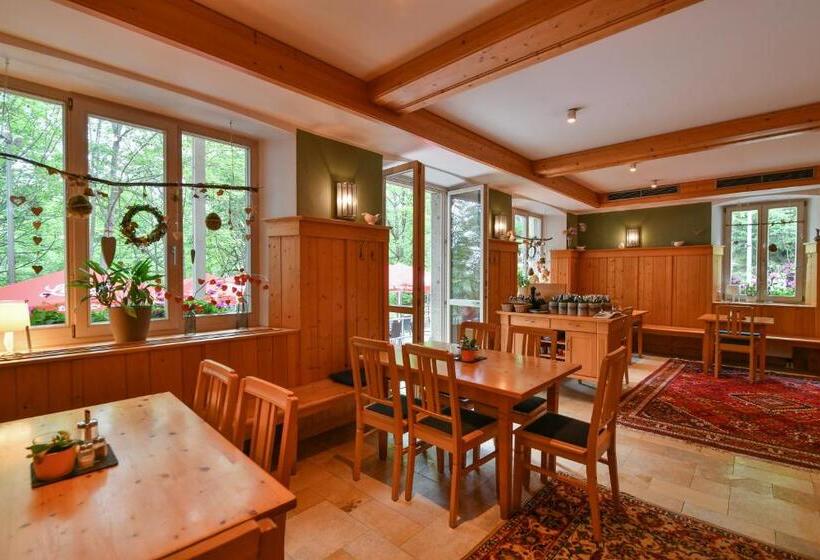 Отель Luisenburg Resort