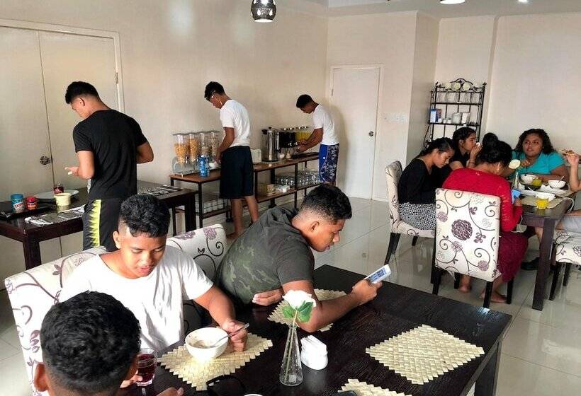 호텔 The White House