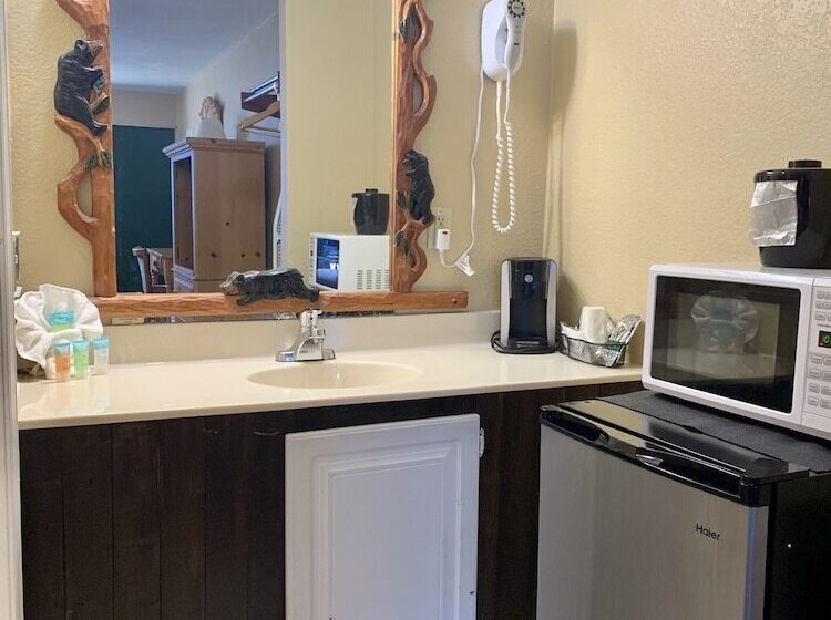 مُتل Riverchase Lodge