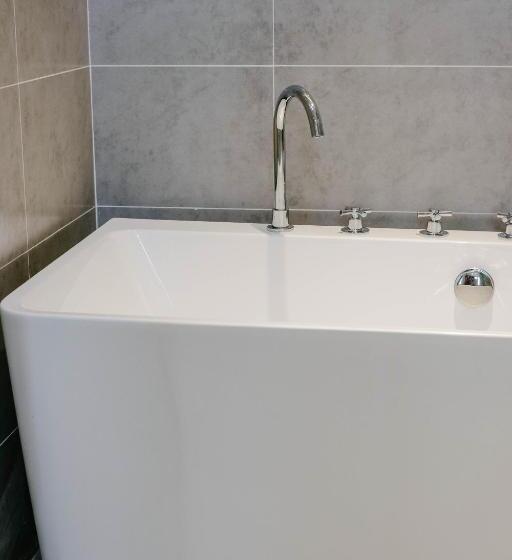 پانسیون Dali Lila's House Seaview Guesthouse