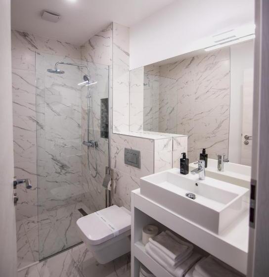 פנסיון Element