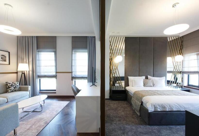 פנסיון Element