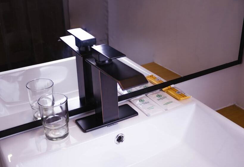 پانسیون Hostal El Mirador