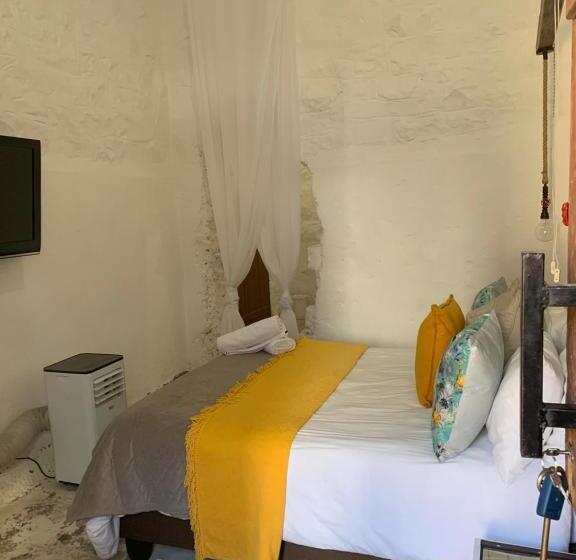 Пансион Vyfster   Old Jail