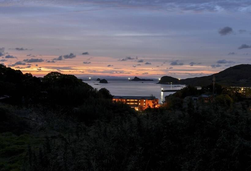 ریوکان Iki Retreat By Onko Chishin