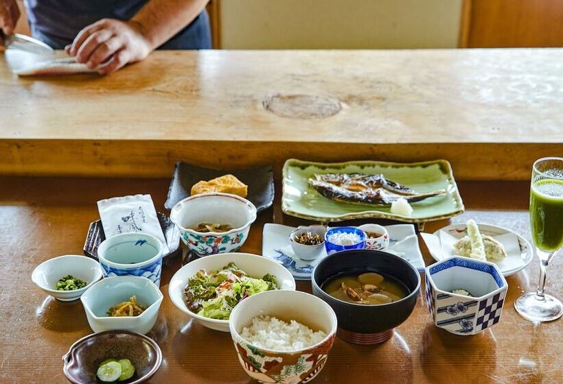 ریوکان Iki Retreat By Onko Chishin